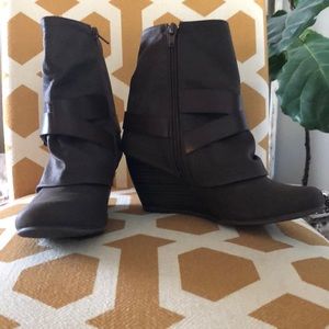 Blowfish zip up booties